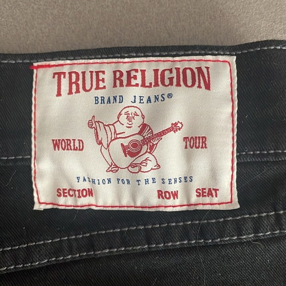 Men’s True Religion shorts - Picture 4 of 6